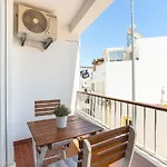 Gorgeous Flat 3min Walk To Apartament *