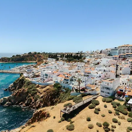 Gorgeous Flat 3min Walk To Albufeira