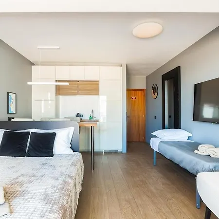 Gorgeous Flat 3min Walk To Appartement Albufeira