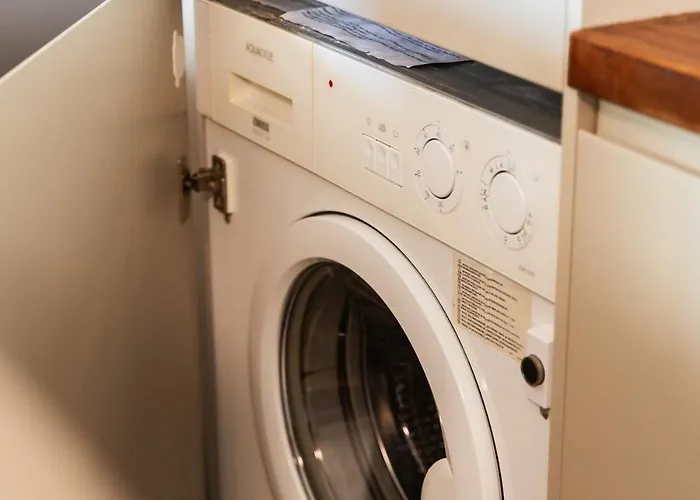 Gorgeous Flat 3min Walk To * Albufeira