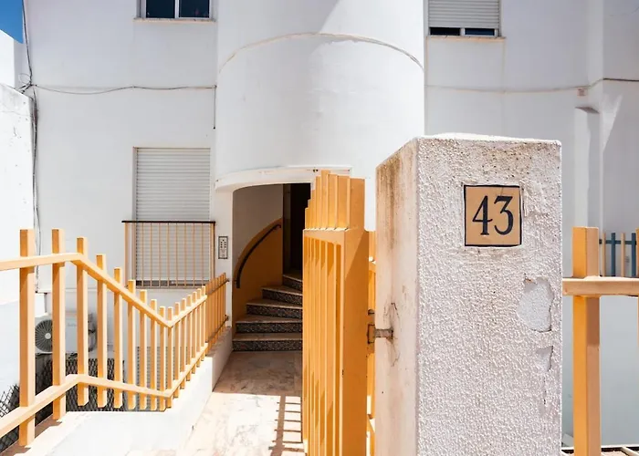 Apartman Gorgeous Flat 3min Walk To Albufeira