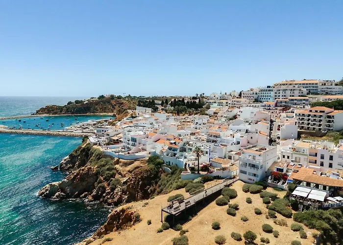 Gorgeous Flat 3min Walk To Albufeira