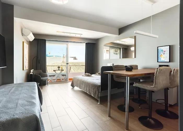 Gorgeous Flat 3min Walk To Daire *